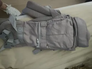 Mochila Portabebés Ergonómica Gris