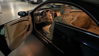 Mercedes CLK 200 Kompressor en color azul marino