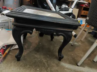 Cómoda y mesita de noche