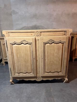 Armario de madera estilo rústico