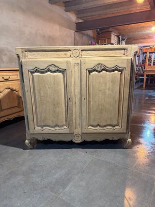 Armario de madera estilo rústico