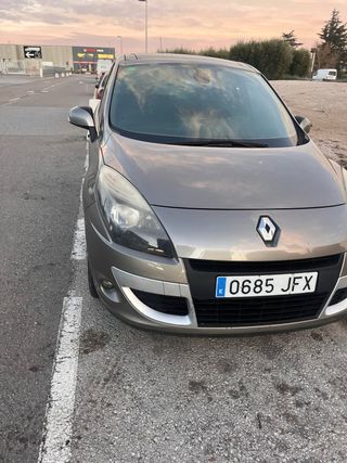 Renault Scenic 2011