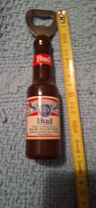 Apribottiglie pubblicitario Bud