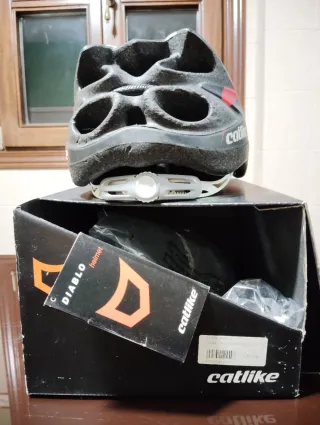 Casco Ciclismo Catlike