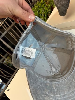 Cappello Adidas velluto grigio