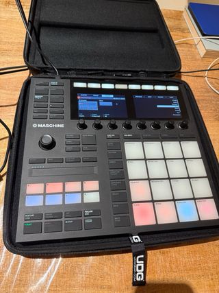 Native Instruments Maschine MK3 + Funda