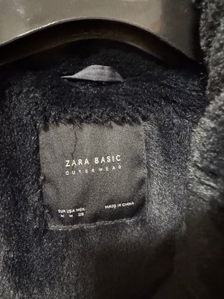 Abrigo Zara Negro con Forro de Pelo