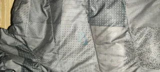 Plumas Nike 700 Negro/Gris