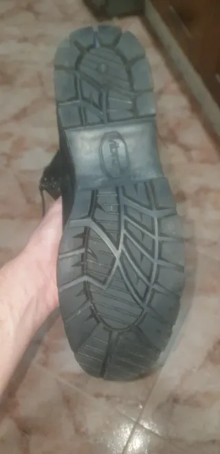 Botas militares negras