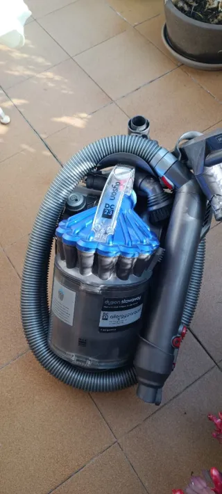 Aspiradora Dyson DC 23