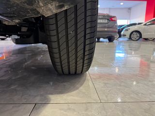 Citroen C4 Hybrid 145 eDCS6 Business Edition