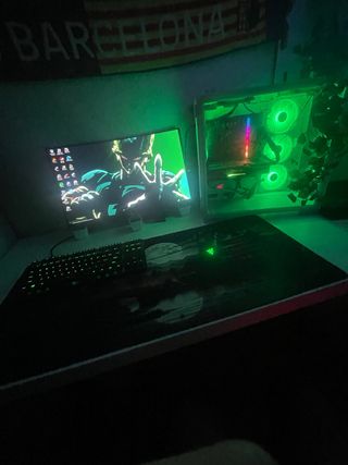 Monitor Curvo 165Hz Negro Marca pccom