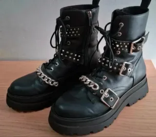 Botas Biker Stradivarius Rock Punk con Cadenas