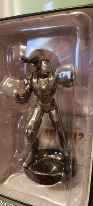 Figura Marvel Movie Collection Máquina de Guerra