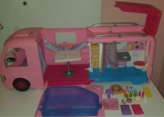 Set di Scarpe per Bambole, Caravana di Barbie e altro