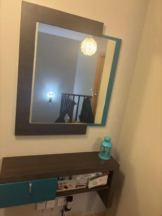 Mueble recibidor madera y espejo