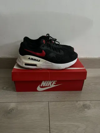 Zapatillas Nike Air Max Negras y Rojas
