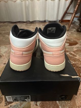 Jordan 1 Mid Pink White