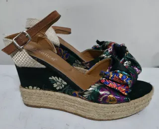 Sandalias Joalice cuña bordadas