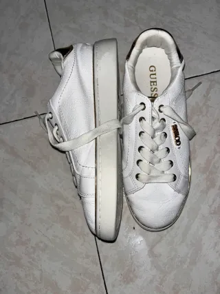 Zapatillas Guess Beckie 4G Talla 39