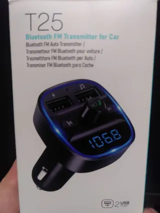 Transmisor bluetooth FM universal para coche
