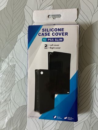 Accessori per PS5: cover, base e tappi