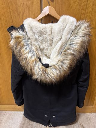 Abrigo Bershka Negro Talla S