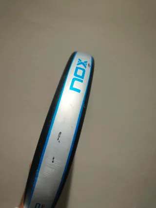 Pala de pádel Nox Quantum 12K