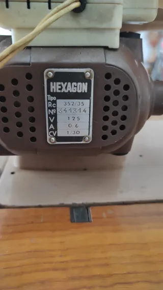 Máquina de coser Singer vintage.