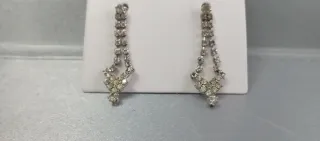 Pendientes largos con pedrería