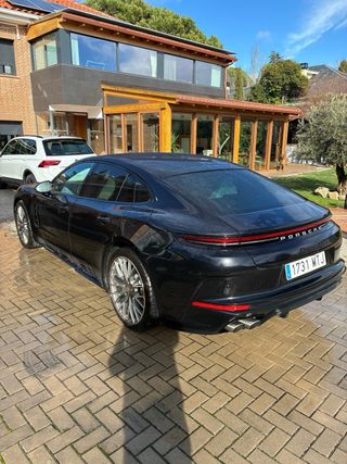 Porsche Panamera 2024