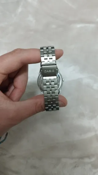 Casio MTP-B145D-2A2VDF Reloj Azul y Plateado