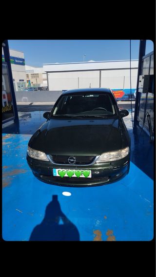 Opel Vectra 2.2 | 16V | Sport 2001