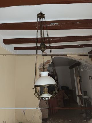 Lámpara de pie antigua