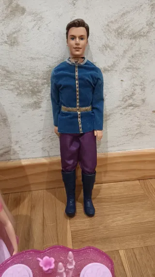 Barbie Bosque encantado y Barbies lago cisnes.