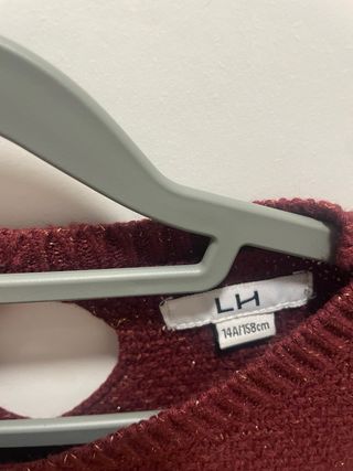 Jersey de punto rojo granate