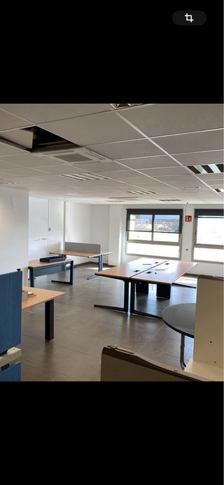 Mobiliario de oficina y + Mesas, scrivanie, cassettoni e sedie