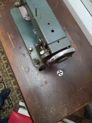 Máquina de coser Sigma antigua