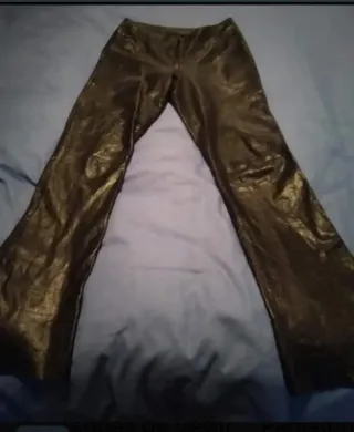 Pantalón negro de cuero piel Caché