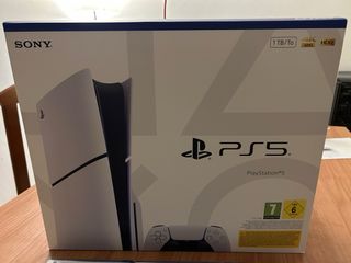 PS5 Slim 1TB + 7 Giochi