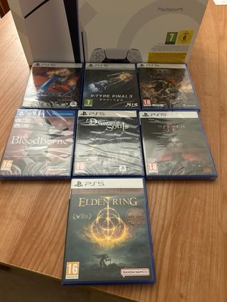 PS5 Slim 1TB + 7 Giochi