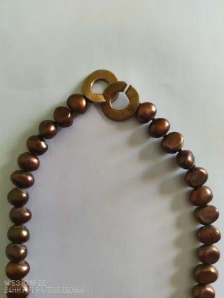 Collar Perlas Naturales Marrón Cierre Dorado