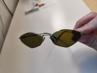 Gafas de sol Miu Miu doradas y verde oliva