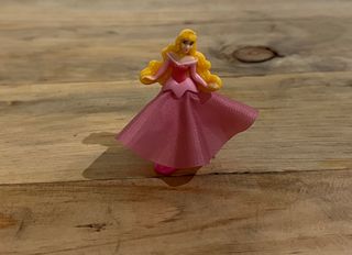 FIGURA KINDER BELLA DURMIENTE AURORA DISNEY