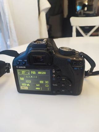 Canon EOS 500D + Objetivo EFS 18-55mm