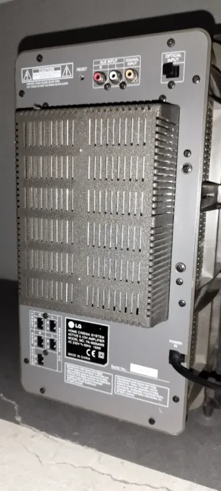 Home Cinema LG 5 Altavoces y subwoofer