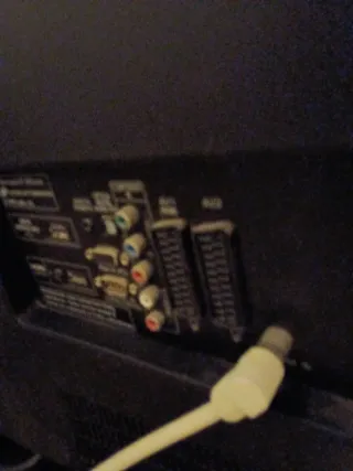 Televisor LG Negro de 60x90 con mando