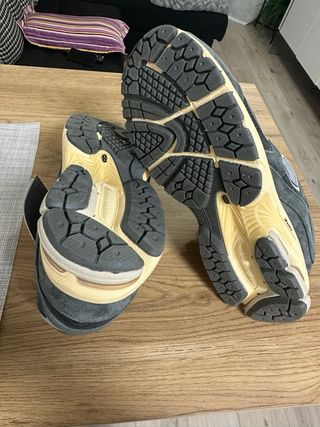 Zapatillas New Balance 2002R Nuevas