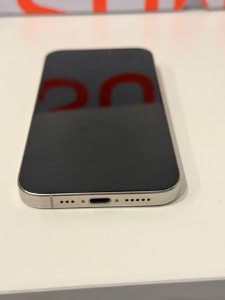 iPhone 15 Pro. Piezas en perfecto estado.