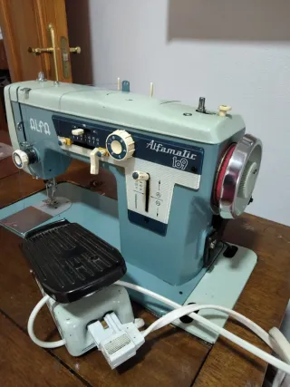 Máquina de coser Alfa Alfamatic 169